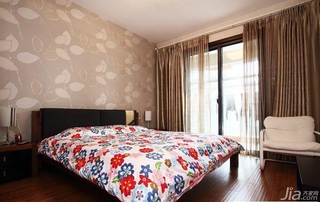 简约风格三居室富裕型140平米以上卧室床图片