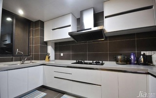 简约风格三居室简洁白色富裕型厨房橱柜效果图