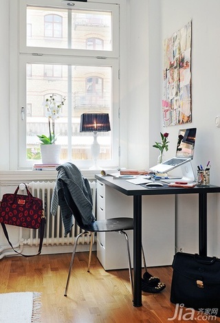 北欧风格公寓经济型60平米卧室书桌图片