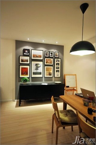 简约风格公寓经济型80平米餐厅照片墙餐桌效果图