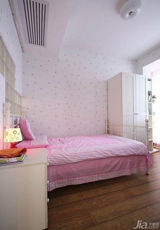 简约风格二居室可爱粉色富裕型儿童房床效果图