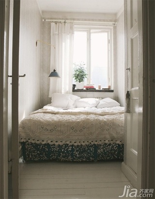 美式乡村风格小户型卧室床效果图
