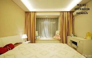 简约风格三居室简洁富裕型卧室飘窗床效果图