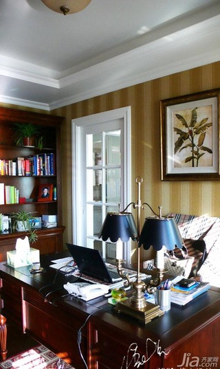 别墅富裕型书房书桌图片