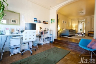 简约风格一居室简洁经济型客厅背景墙沙发海外家居
