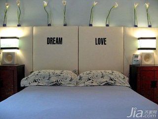 混搭风格二居室简洁经济型卧室床效果图