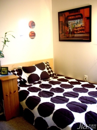 简约风格公寓经济型90平米卧室床效果图