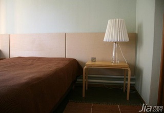 现代简约风格三居室富裕型110平米卧室床海外家居