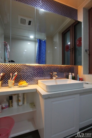 简约风格二居室经济型80平米卫生间洗手台婚房设计图