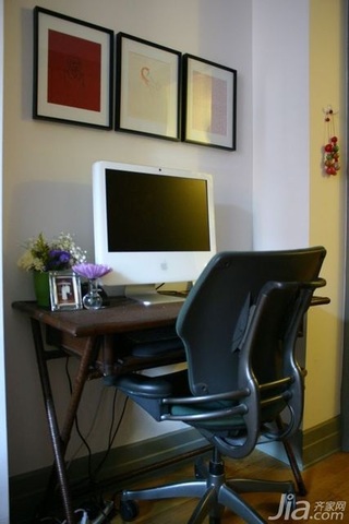 简约风格小户型经济型50平米工作区书桌海外家居