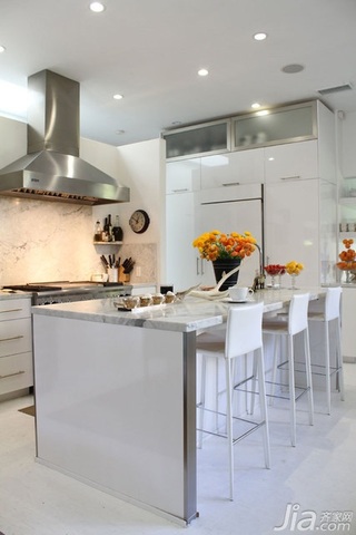 简约风格二居室简洁白色富裕型厨房吧台吧台椅海外家居