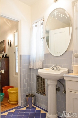 混搭风格二居室富裕型卫生间洗手台图片
