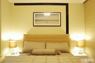 简约风格三居室富裕型130平米卧室床效果图