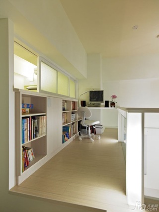 简约风格公寓经济型50平米工作区书桌台湾家居
