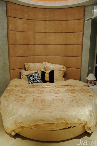 简约风格三居室浪漫经济型卧室背景墙床图片