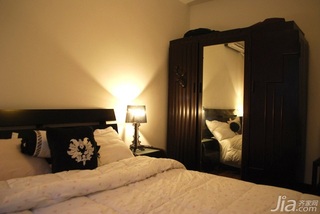 复式简洁富裕型卧室床海外家居