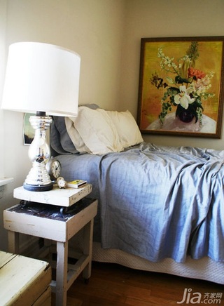 新古典风格公寓经济型60平米卧室床头柜海外家居