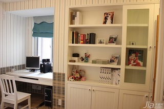 简约风格二居室白色10-15万80平米书房书桌效果图