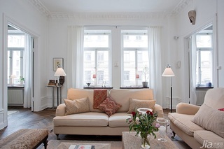北欧风格公寓富裕型客厅沙发海外家居