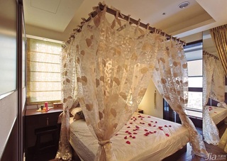 东南亚风格二居室浪漫富裕型卧室床台湾家居