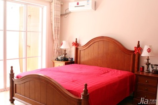 简约风格二居室经济型80平米卧室床婚房家装图片