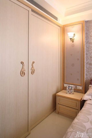 简约风格公寓富裕型60平米卧室衣柜二手房台湾家居