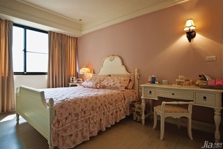 美式乡村风格公寓粉色富裕型卧室床台湾家居