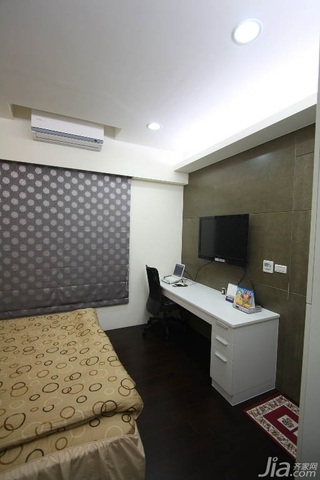 简约风格公寓富裕型60平米卧室吊顶书桌台湾家居