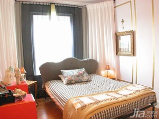 东南亚风格公寓经济型70平米卧室床海外家居