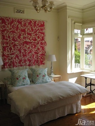 新古典风格公寓舒适经济型80平米卧室床海外家居