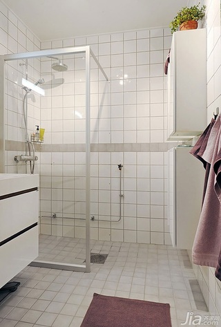 宜家风格三居室白色经济型卫生间浴室柜效果图