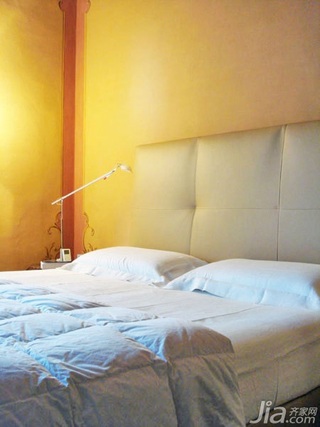东南亚风格公寓经济型100平米卧室床海外家居