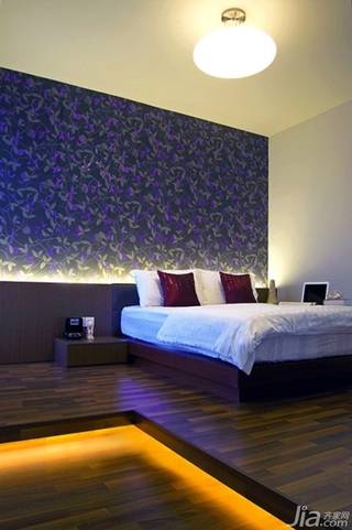 简约风格二居室紫色经济型卧室卧室背景墙床婚房设计图纸