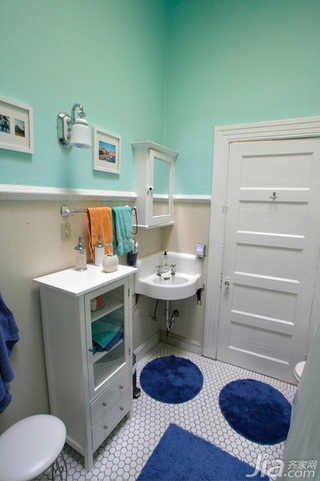 简约风格复式经济型130平米浴室柜海外家居