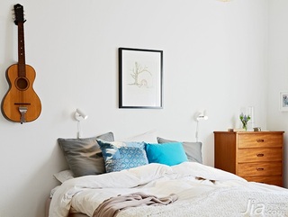 简约风格小户型经济型60平米卧室床图片
