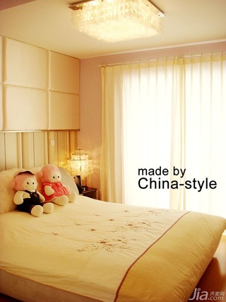 简约风格三居室温馨富裕型100平米卧室床图片