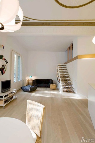 简约风格公寓经济型120平米客厅楼梯沙发海外家居