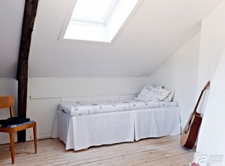 欧式风格复式5-10万110平米卧室床图片