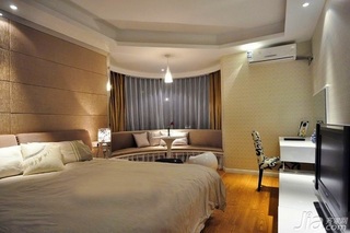 简约风格公寓富裕型130平米卧室吊顶床婚房设计图