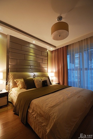 混搭风格公寓富裕型卧室吊顶床效果图