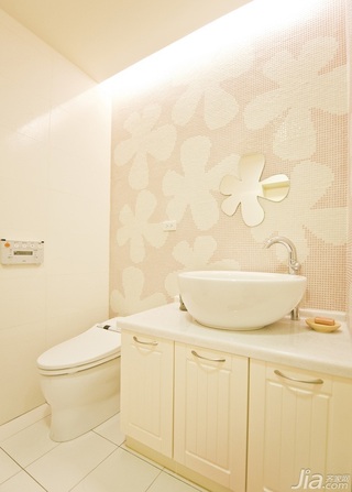 混搭风格公寓富裕型90平米卫生间洗手台图片