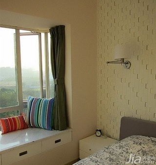欧式风格二居室经济型60平米卧室飘窗床图片