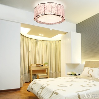 简约风格富裕型110平米卧室灯具图片