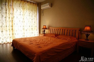 混搭风格复式富裕型卧室床图片