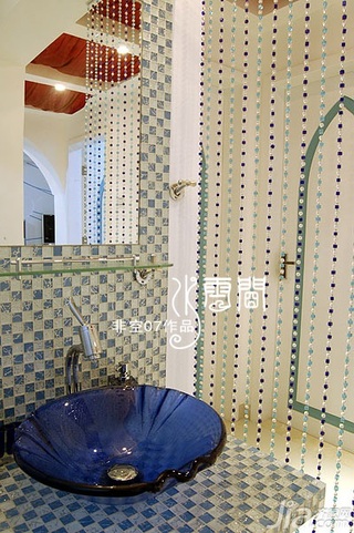 非空地中海风格三居室富裕型130平米卫生间洗手台效果图