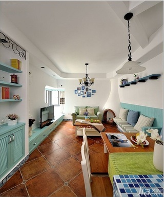 地中海风格浪漫蓝色客厅装修