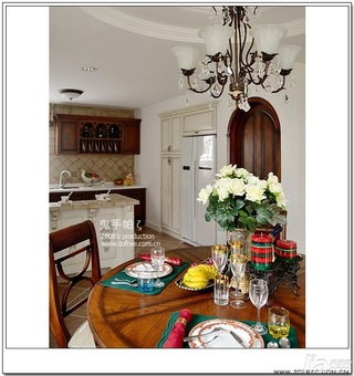 鬼手帕欧式风格别墅富裕型130平米餐厅餐桌效果图