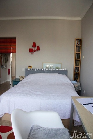 宜家风格二居室经济型90平米卧室床图片