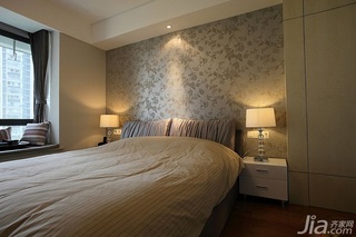 中式风格二居室富裕型卧室背景墙床效果图