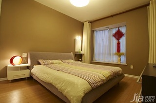 简约风格二居室富裕型70平米卧室床头柜图片